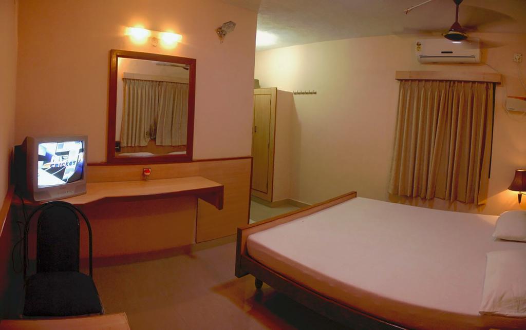 Vinodhara Guest House Mahabalipuram Phòng bức ảnh